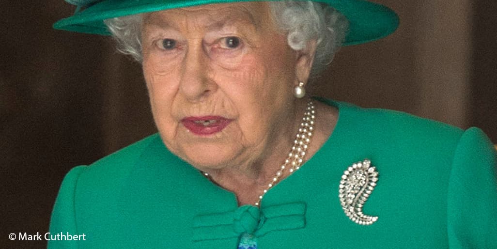 Queen Elizabeth II palm leaf royal brooch green coat London 2017 Mark Cuthbert